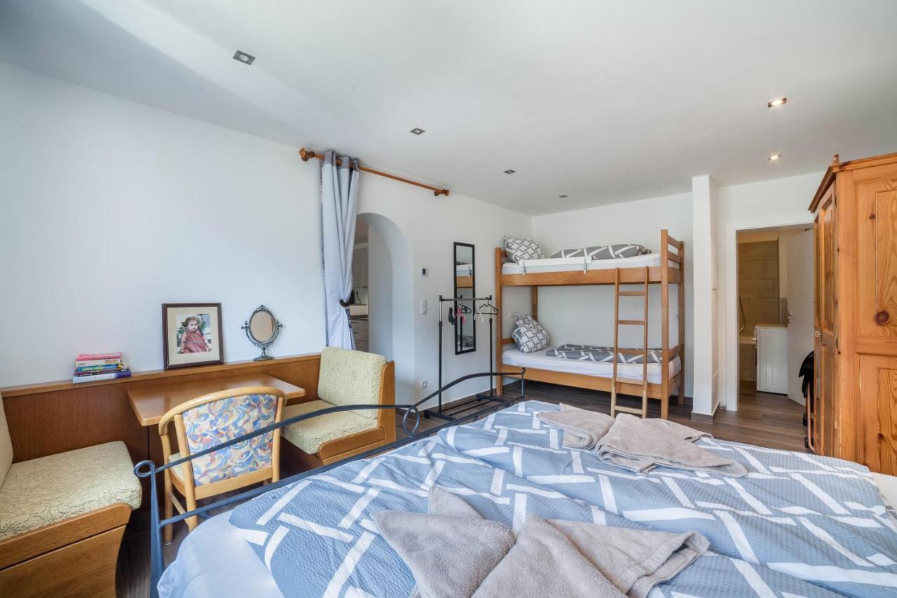 Haus Reimon Apt Reinhard San Leonhard in Passeier Exteriör bild